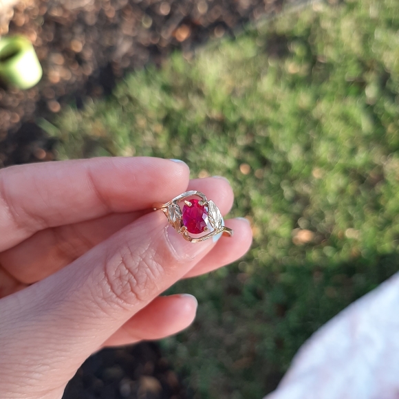 Ring - Picture 3 of 15